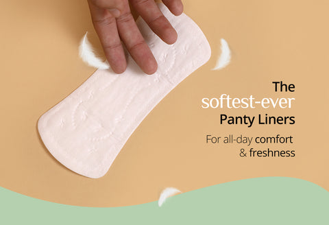 Carmesi Panty Liners | Cushiony Soft | Protect against Spotting & Light Discharge | End-To-End Sticking | Keep You Fresh & Dry All-Day Long | Non-Toxic & Unscented | 50 Pieces - 50 Pcs