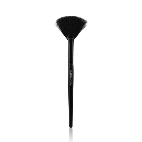 faces-canada-highlighter-fan-brush-1