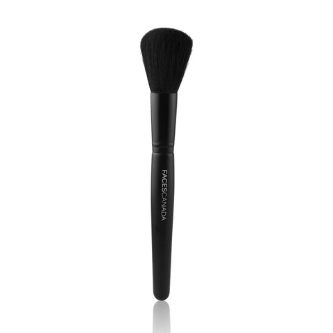 faces-canada-powder-brush-1